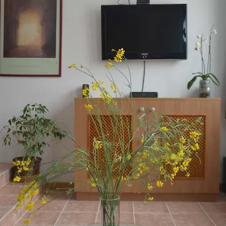 Casa rural El Almendro Y La Montaña