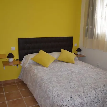 Casa rural El Almendro Y La Montaña *
